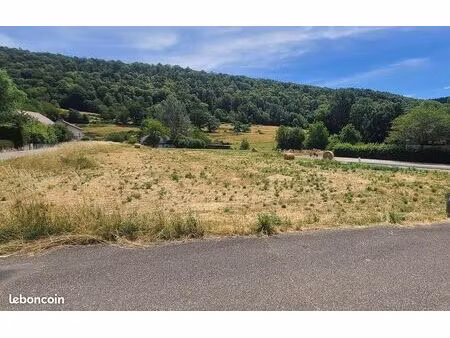 terrain viabilisé 605 m² – le gratteris – libre constructeur – 78 650 - à 25 min de besanç