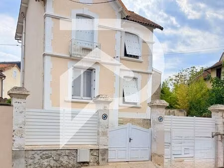 maison de ville 4 pièces 90 m²