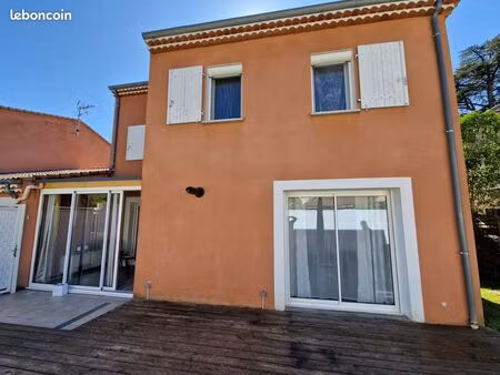 maison t4 de 82m²  3 chambres + garage sur terrain clos de 400m²