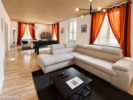 appartement avec terrasse en centre-ville