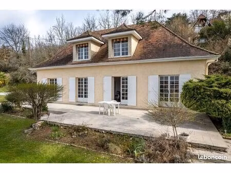 maison 5 pièces 146 m²
