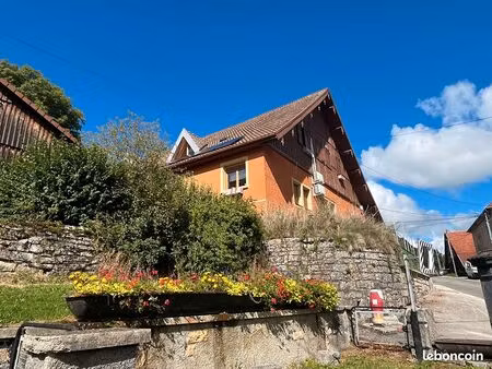 maison 10 pièces 950 m²