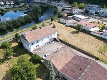 maison et hangar
