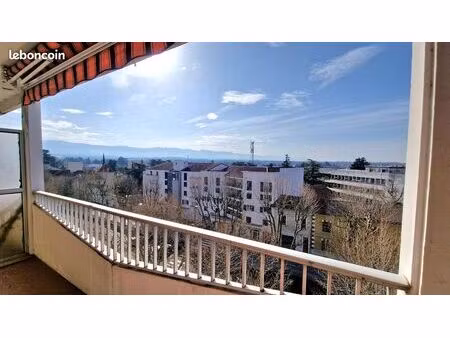appartement rénové t3 proche des commerces en centre ville de romans
