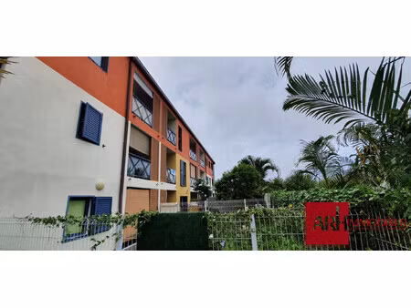 a louer appt f3 duplex au calme ste clotilde