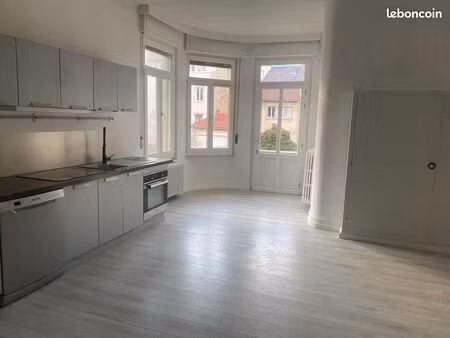 appartement t3  cœur de ville avec vue sur jardin