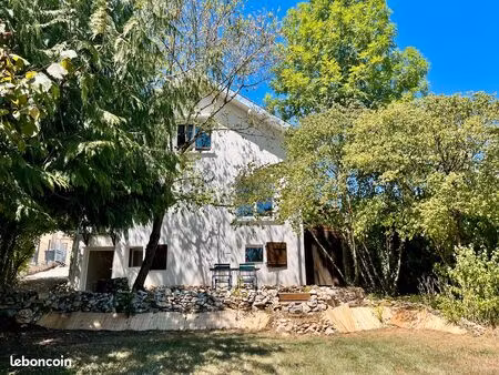 le cocon enchanté. pour une famille ou colocation. meublé