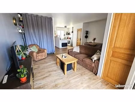 appt 50m² avec balcon et garage proche commerces et gare