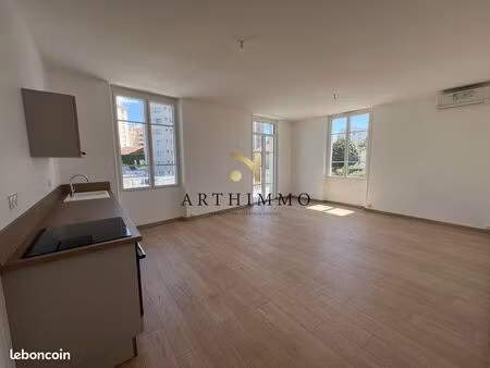 appartement 2 pièces 61 m²