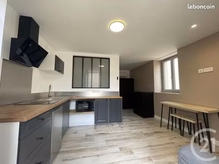 studio 1 pièce 24 m²
