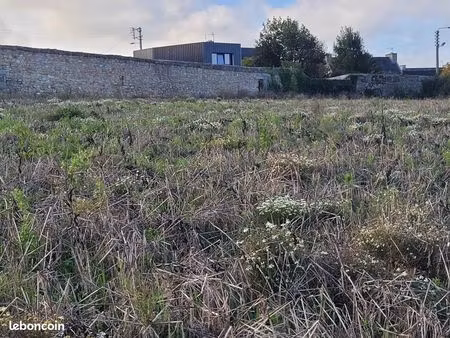 terrain 540 m² guisseny