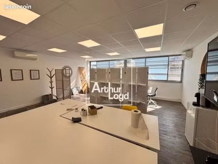 bureaux 50 m²