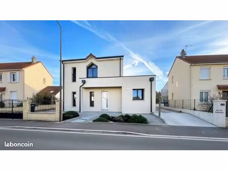 maison 6 pièces 103 m²