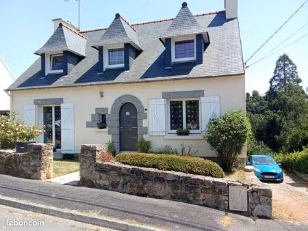 maison traditionnelle -5 pièces -100 m2-chateaulin