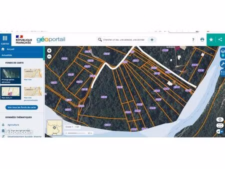 vend terrain de loisire