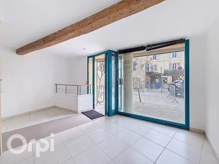 vente locaux professionnels 32 m² à le beausset (83330)  110 000 €