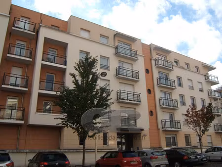 a louer 3 pieces hopital central