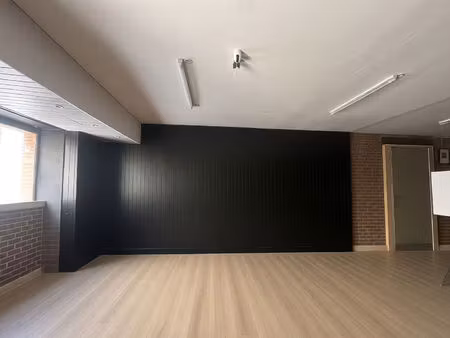 local commercial montauban 80 m2