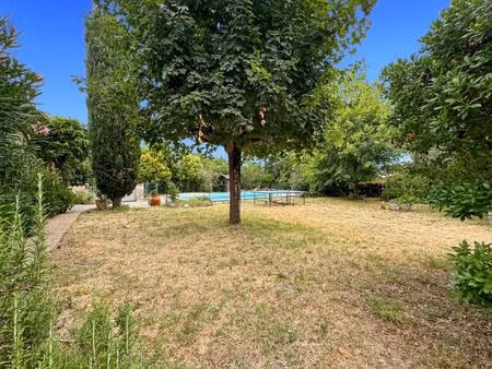 escalquens  maison à vendre de 153m2 sur une parcelle de 783m2 avec jardin arboré et pisci