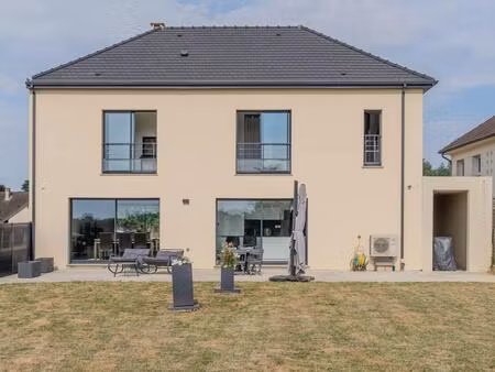 à vendre maison 6 pièces 165m2 - terrain 736m²