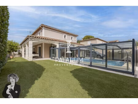 villa t5 de 158 m² - 4 chambres  piscine  annexe indépenfdante