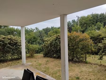 tres beau t2 avec grand jardin