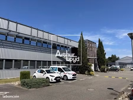 bureaux 135 m²