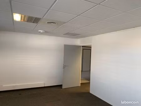local 24m2 cornebarrieu