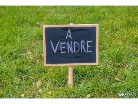 terrain 780 m² labastide clermont