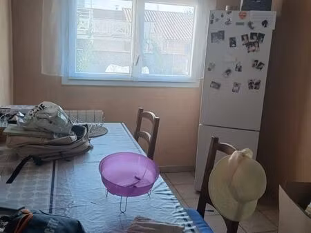 t2 40 m2 coeur de village dans maison - petite rue