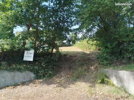 terrain 1422 m2 - 40 000