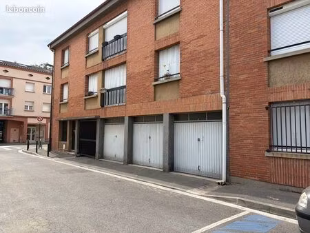 vente garage portail manuel se ferme à clé