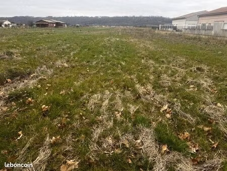 terrain 450 m² saint lys