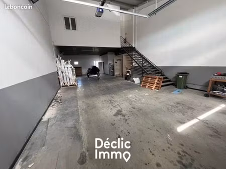 bureaux 210 m²