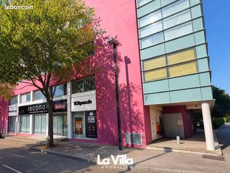 local commercial 660 m² nîmes