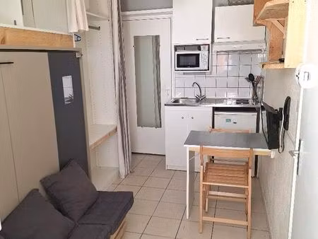 auch proche iut  petit studio meublé  avec électricité et internet