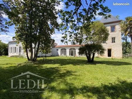 gîte 2 pièces 350 m²