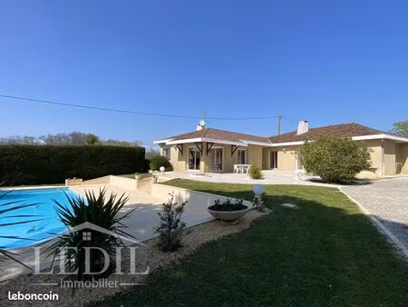 maison 6 pièces 212 m²