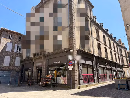 vente maison 12 pièces 800 m² à saint-flour (15100)  320 000 €