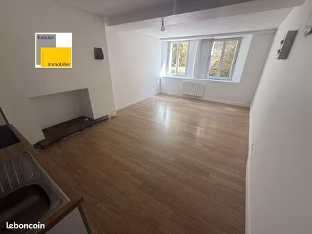 studio 1 pièce 28 m²