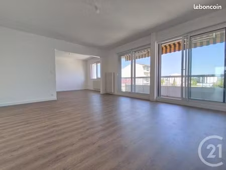 appartement 3 pièces 106 m²