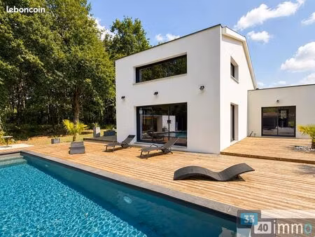 maison 7 pièces 212 m²