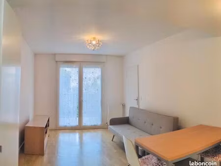 appartement t2 meublé à louer  avec grand balcon