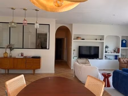 maison rénovée avec piscine