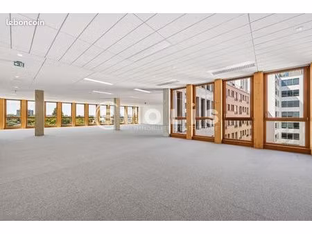 bureau 322 m²