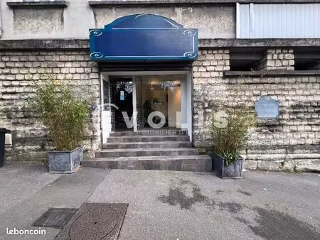 bureaux 98 m²