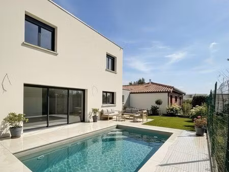 maison familiale de 145 m² avec piscine – colomiers