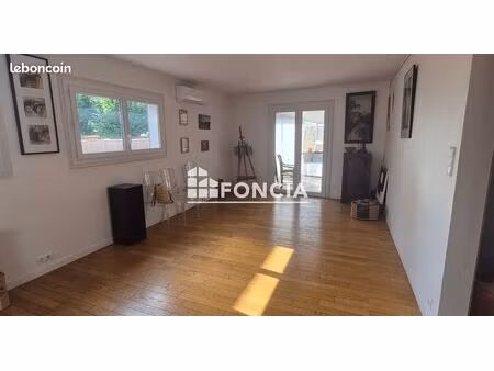 maison/immeuble en monopropriété aux minimes avec fort rapport locatif