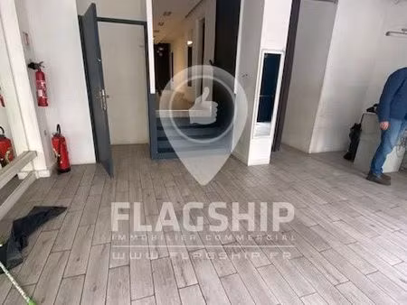 boutique 65 m² st mande