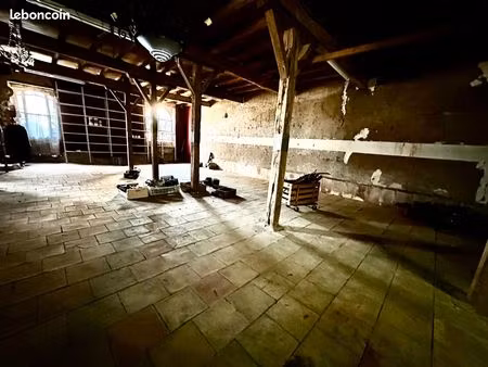 local stockage sécurisé 50 m²  le castéra 31530